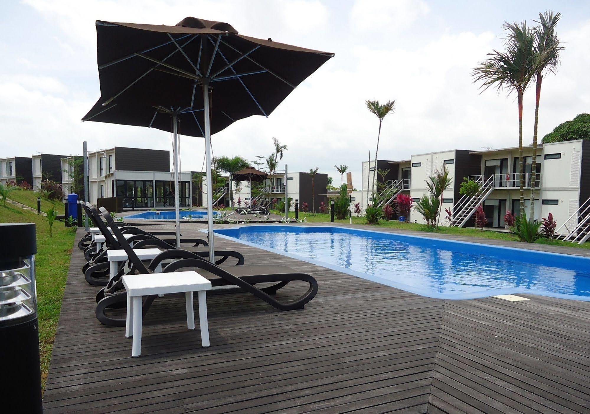 Lakeview Terrace Resort Pengerang Ngoại thất bức ảnh